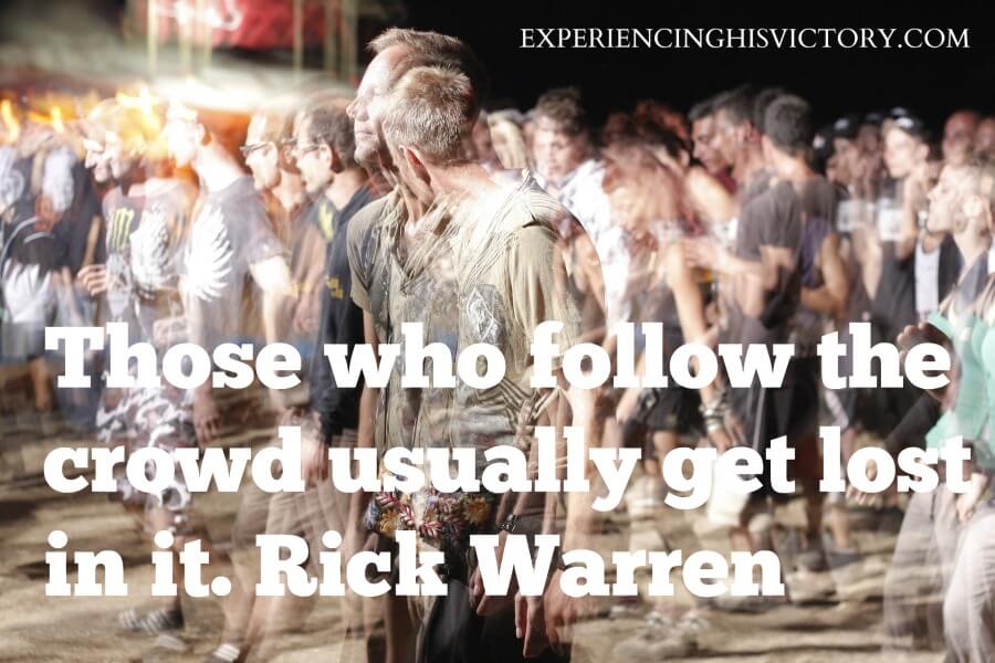 [Image] Don’t Follow the Crowd